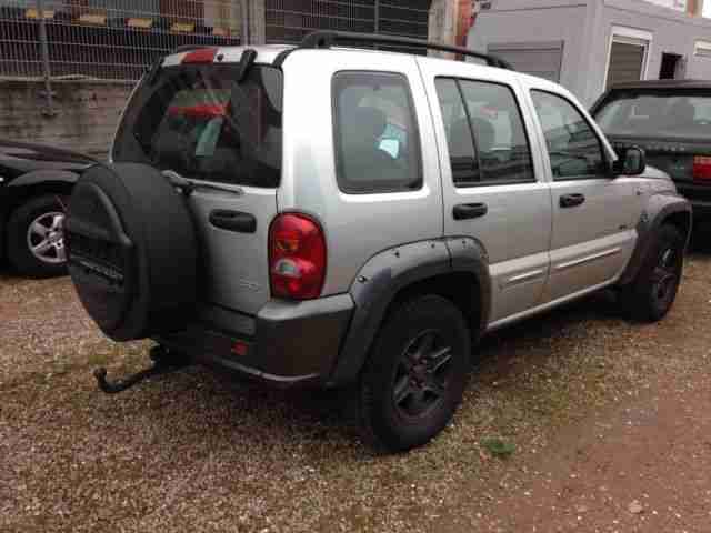 Jeep Cherokee 2.8 CRD Limited Red River Edition