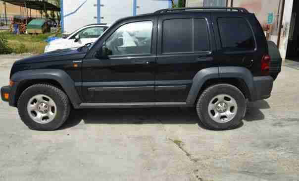 Jeep Cherokee 2.8 CRD SPORT DACHRELING CD PLAYER