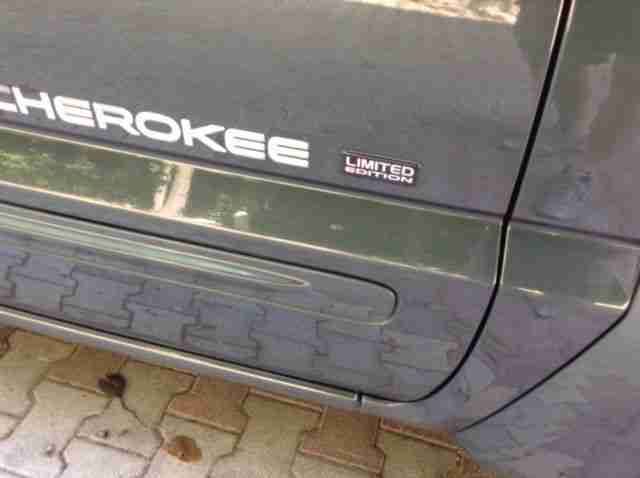 Jeep Cherokee 3.7 Limited-AHK