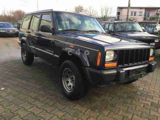 Jeep Cherokee 4.0 Limited Autogas Tüv AHK 3250 kg