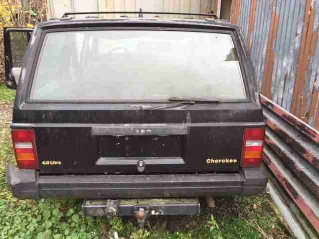 Jeep Cherokee 4,0 limited Automatik 1989 ab 1€