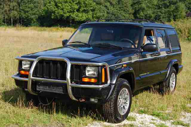 Jeep Cherokee 4,0l HO Limited BLACK& BEIGE !
