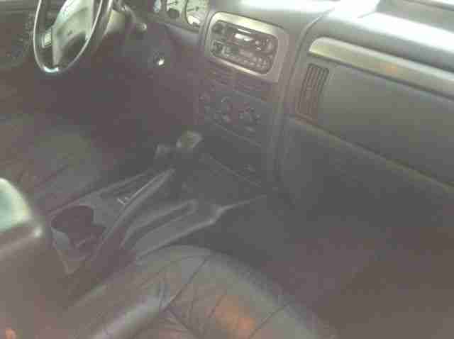 Jeep Grand Cherokee 4.0 Laredo-Facelift-Quadra Track