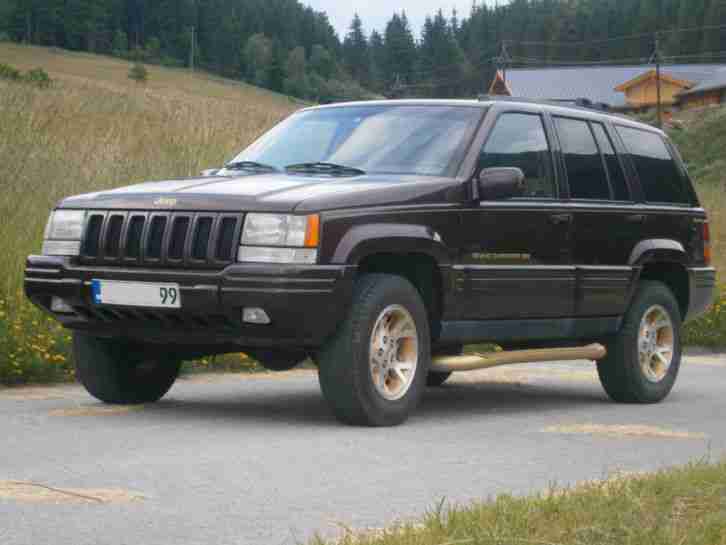 Jeep Grand Cherokee V8 Automatic Erstbesitz 136.600km