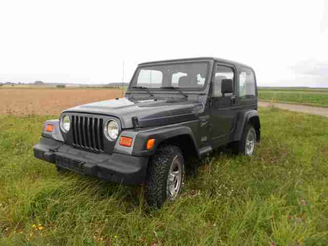 Jeep Wrangler 2.5 Sport Euro 3 TÜV AU 04.2016