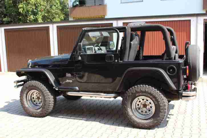 Jeep Wrangler 4.0 "SAHARA"