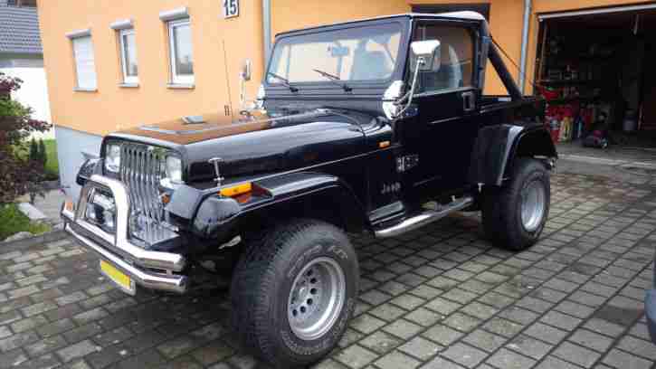 Jeep Wrangler YJ 4, 0 6 Zylinder Geländewagen US Car