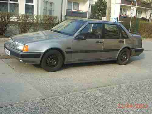 Jungtimer Volvo 460L mit dem Zeug zum Oldtimer, Wegfahrsperre geht nicht mehr.