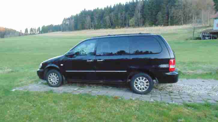 KIA CARNIVAL 2, 5 7 Sitzer Leder Bj. 12.2003 Schlachtfest