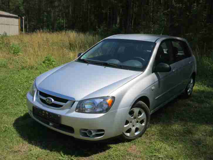 KIA CERATO Bj. 2007 1.6 LX TÜV+AU NEU!!! 1.HAND SCHECKHEFTGEPFLEGT