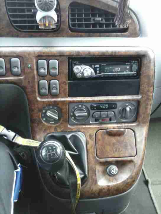 KIA Carnival UP BJ 2000 KW93x126 PS