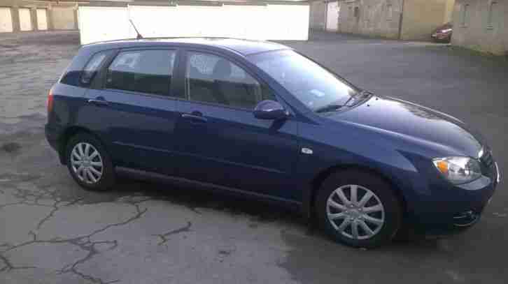 KIA Cerato (Vorgänger von KIA Ceed) , Top Gepflegt, wenig KM, viel Zubehör!!!