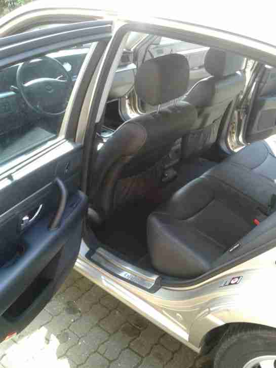 KIA OPIRUS LIMOUSINE 3,5 BENZIN/GAS VOLLAUSSTATTUNG!!!