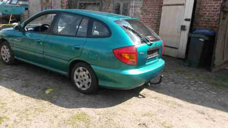 KIA Rio 1,5 kombi mit Ahk