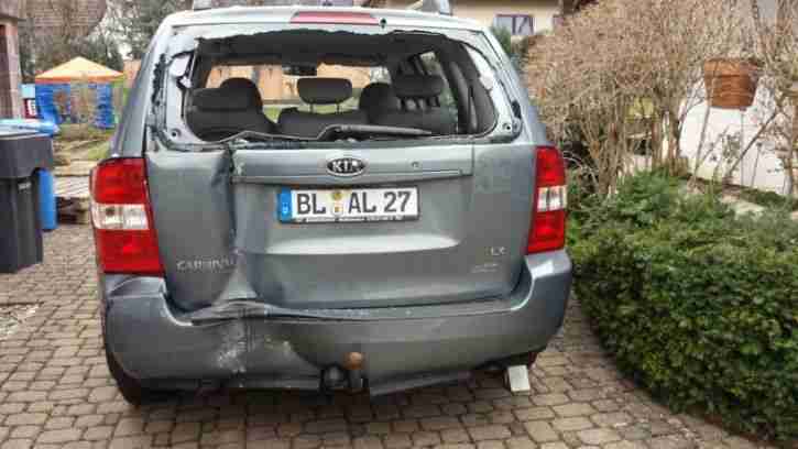 Kia Caravelle EZ 28.08.2009 Unfall Heckschaden nicht fahrbereit 125000 Km