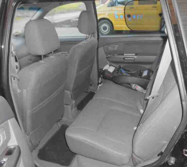 Kia Carens CRDI EX schwarz, 8 fach Bereift. 12/2005,Diesel,Elek. Fensterheber