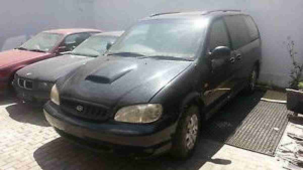 Kia Carnival
