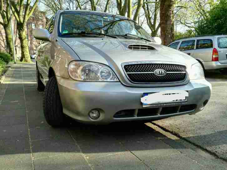 Kia Carnival mit