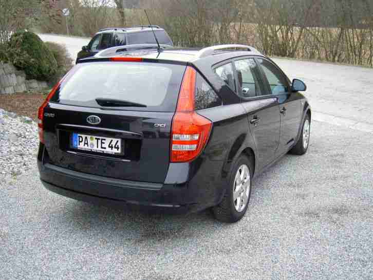 Kia Cee`d SW Diesel Sportswagon EX,Top Ausstattung, Teilleder, Ahk,Tempomat,