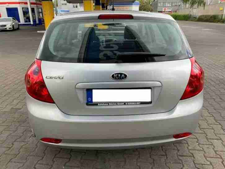 Kia Ceed 1,6 mit LPG Gas-Anlage/ Klimatronic/ Lederausstattung/ im Guten Zustand