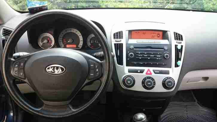 Kia Ceed,Top Zustand, Klima,TÜV 04.2018