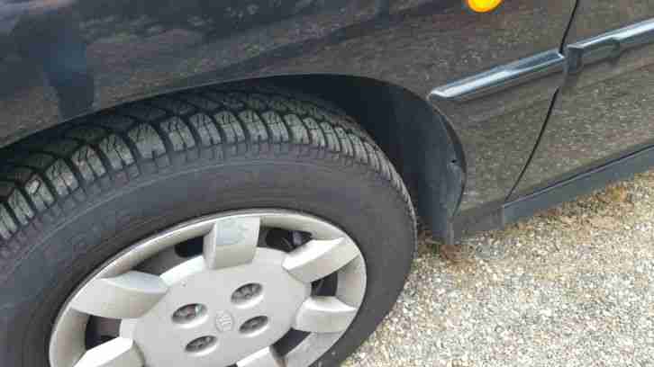 Kia Rio 1,5 LS an Bastler
