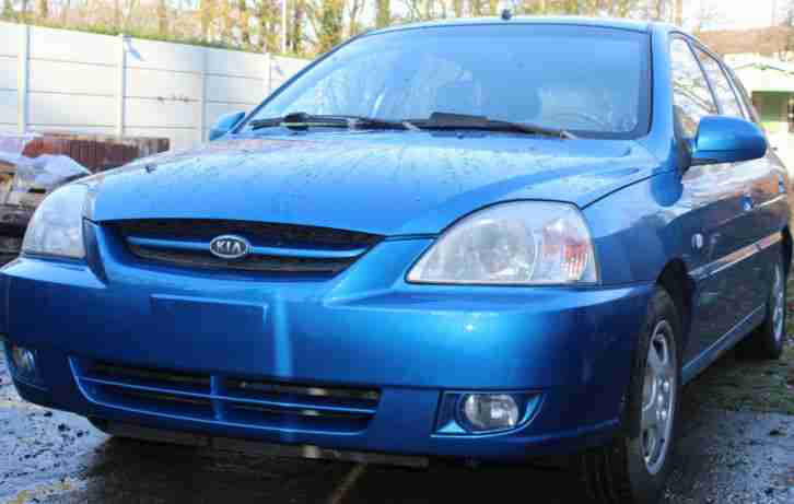 Kia Rio LS Kombi mit Gasanlage 8 Fach Bereift Familien Auto Velours Ausstattung
