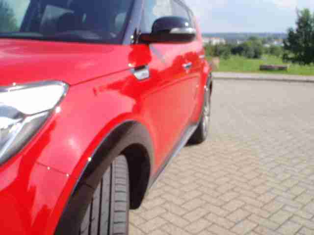 Kia Soul 1.6 GDI Spirit + 7 Zoll Navi + Sound + SUV Paket - Aus Erste Hand -