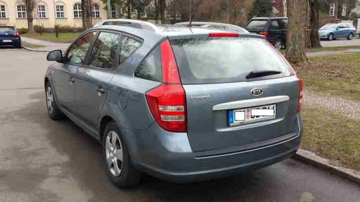 Kia cee'd 1.4 CVVT Sportswagon / 2. Hand / Scheckheft gepflegt / EZ: 11 / 2007