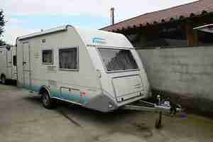 Knaus Eifelland mit Querbett und Seitensitzgr. Vorzelt