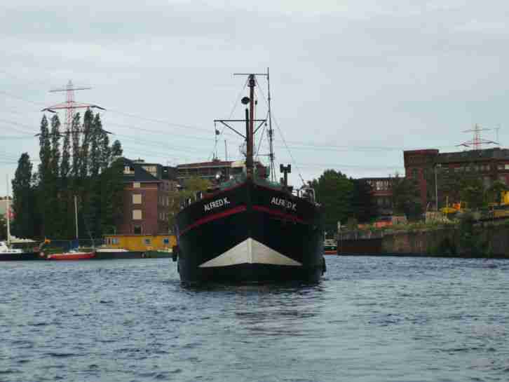 Kutter, Fischkutter, Holzschiff, Motorboot, Wohnschiff