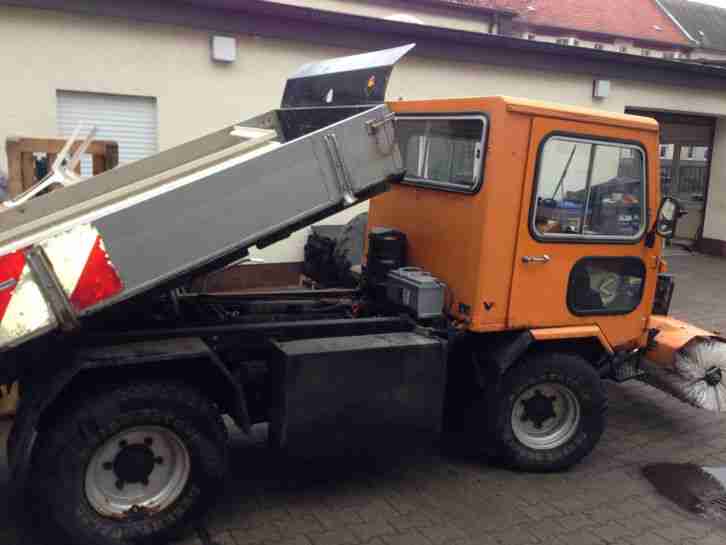 LADOG G129 *WINTERDIENST* SCHNEEbesen+STREUER* einsatzbereit