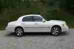 LINCOLN Town Car 4, 6 Liter V8