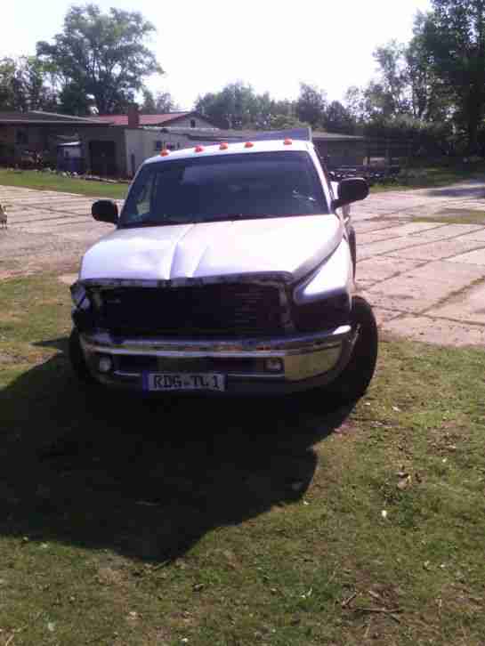LKW Pickup, off. Kasten, Dodge RAM 2500 EZ 13.12.2001 5,9 L Diesel, Unfallfahrz.