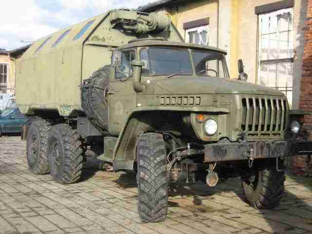 LKW Ural 4320 Diesel mit LAK Koffer NVA