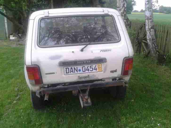 Lada Niva 4X4 Geländewagen Jeep Allrad Auto