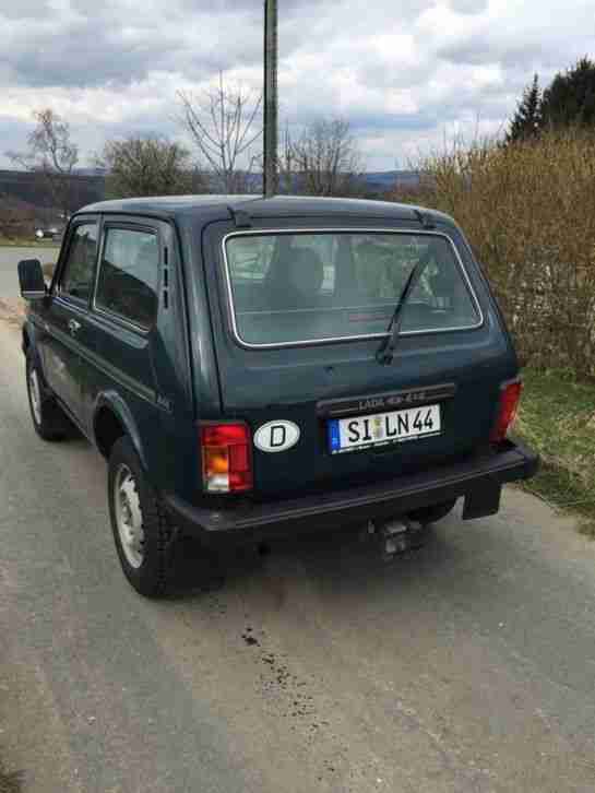 Lada Niva 4x4 Allrad, 2. Hd. 2008, 35380km, angemeldet