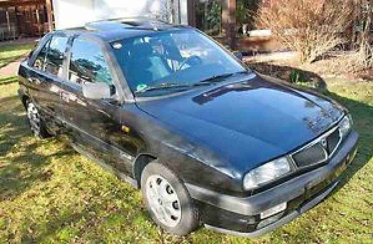 Lancia Delta II 1.6 ie (Typ 836), KM-Stand: 122329, Glasschiebedach