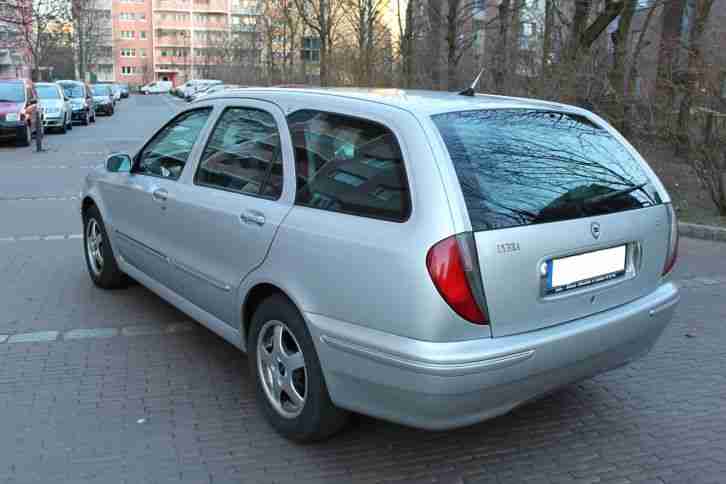 Lancia Lybra 1.8