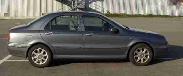 Lancia Lybra 1,9 jtd grau