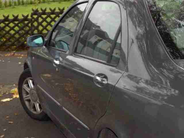 Lancia Lybra 1,9 jtd grau