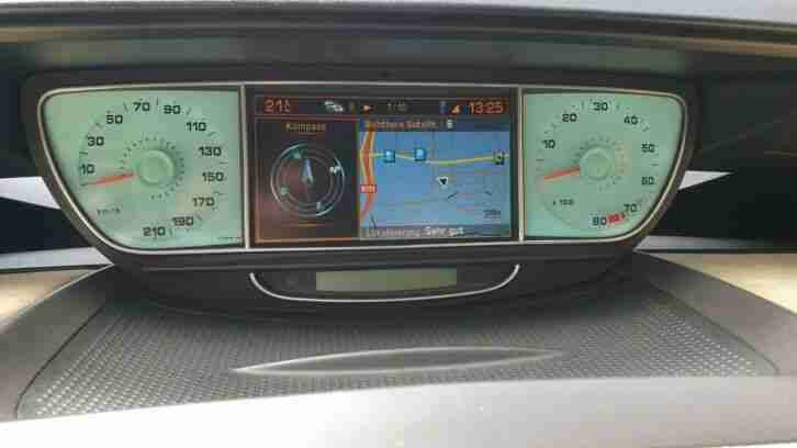 Lancia Phedra : Pkw , Familienvan , Camper und Transporter in einem.