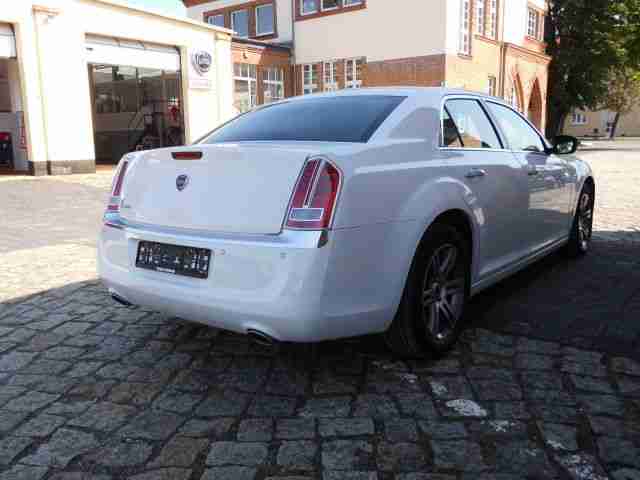 Lancia Thema 3.0 CRD 239 PS Automatik Platinum Vorführwagen