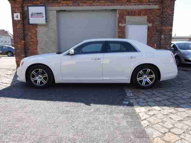 Lancia Thema 3.0 CRD 239 PS Automatik Platinum Vorführwagen