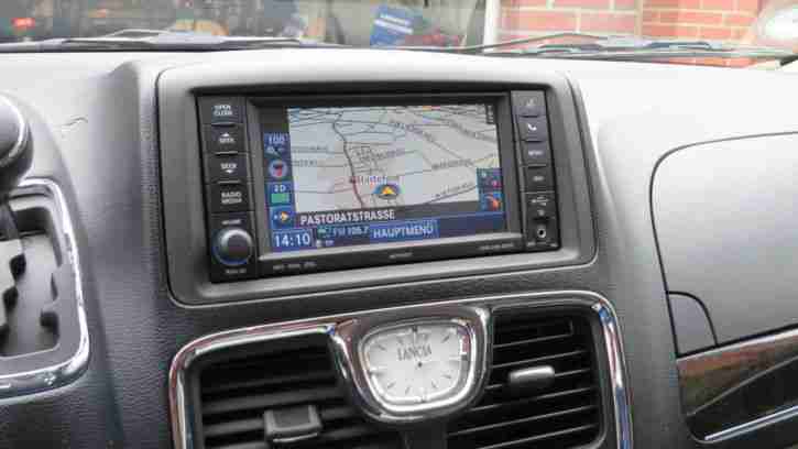 Lancia Voyager 2.8 Multijet Gold +UConectpaket, AHK, 3 Jahre Garantie