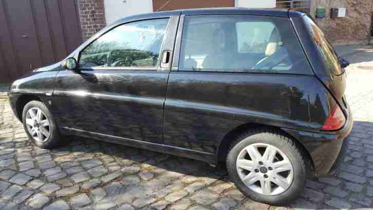 Lancia Y 1.2 Cosmopolitan