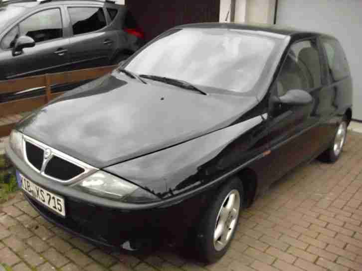 *** Lancia Y ***
