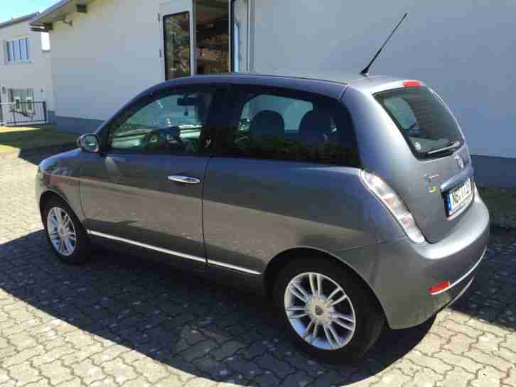 Lancia Ypsilon 1.4 Oro