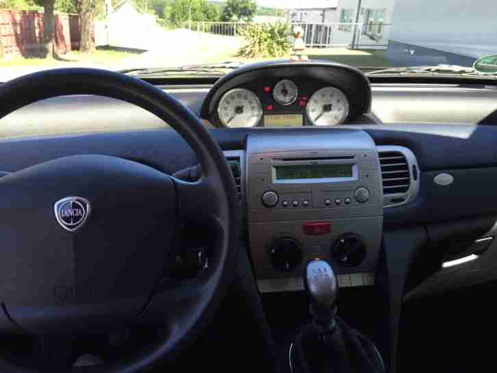 Lancia Ypsilon 1.4 Oro