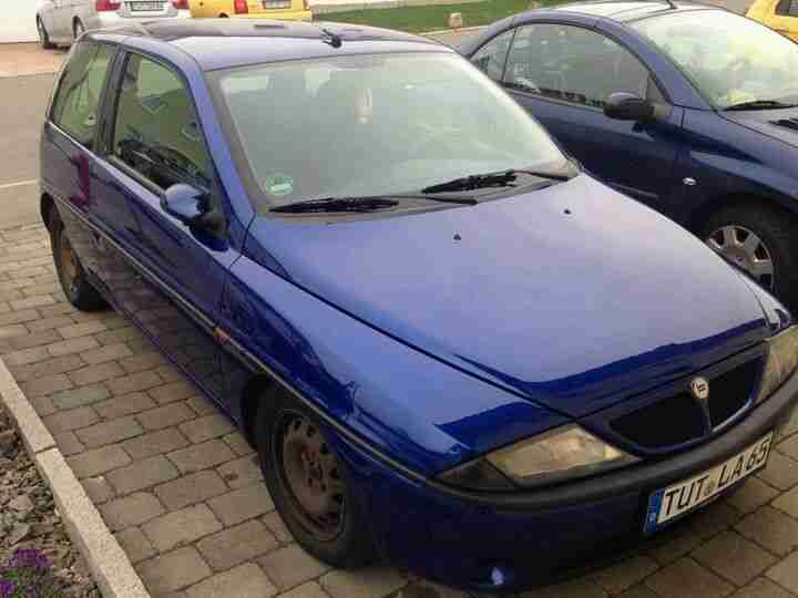Lancia y